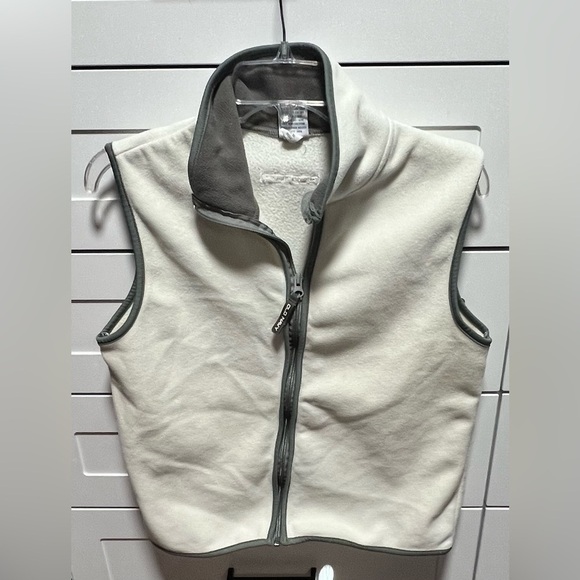 Old Navy Jackets & Blazers - Old Navy creme and grey velour ski vest